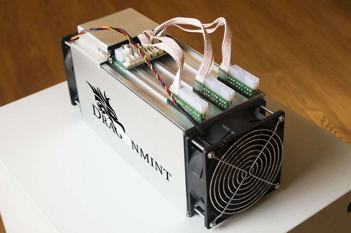Bitcoin Mining: DragonMint 16T Miner Is 30% More Efficient Than Bitmain’s AntMiner S9